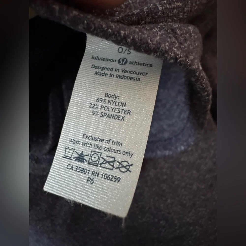 Lululemon Vinyasa Wrap Heathered Purple Snap Scarf